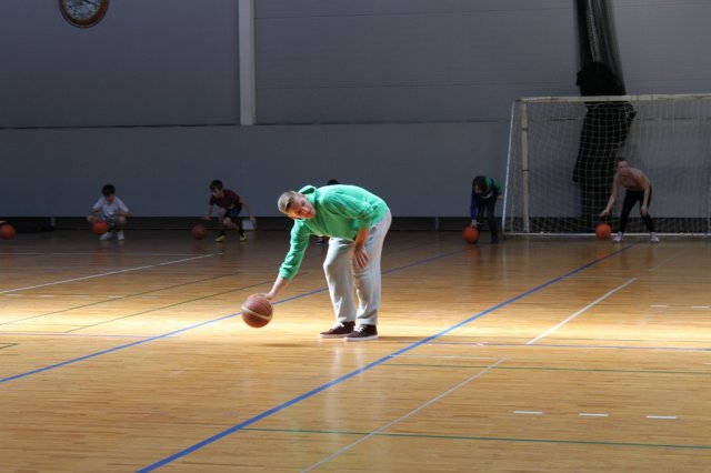 BK Valmiera basketbolisti viesojas skolā